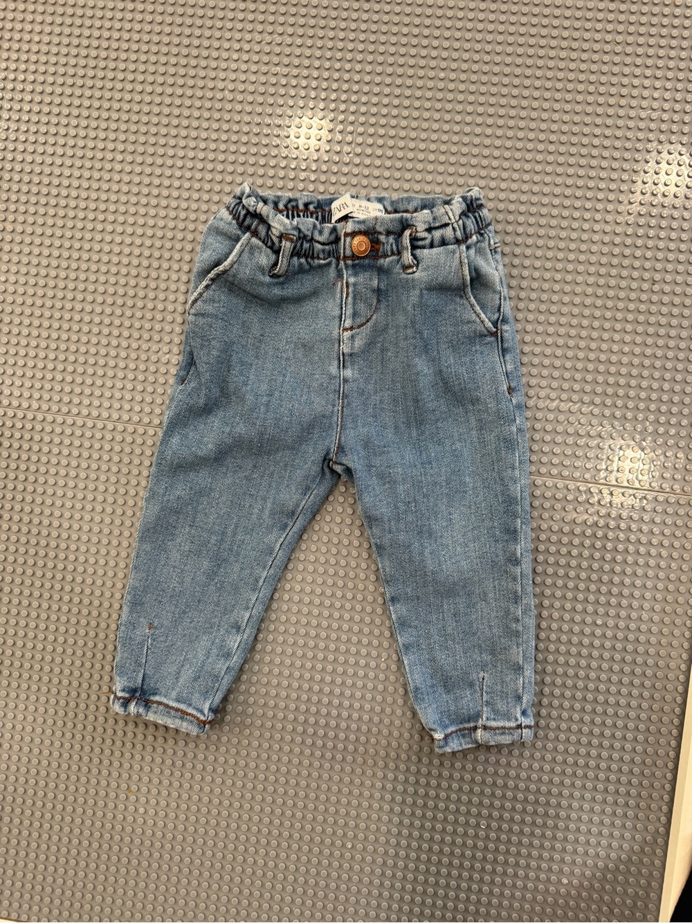 Zara baby jeans size 9-12month